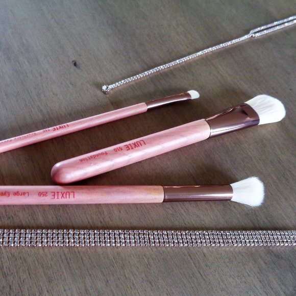 BOGO Luxie GAEA Brush Trio - Picture 1 of 7